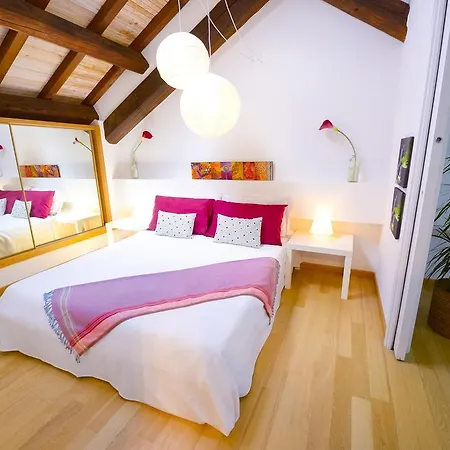 Apartamento Via Breda 120 *