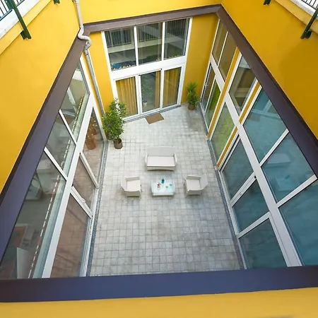 Apartamento Via Breda 120 *